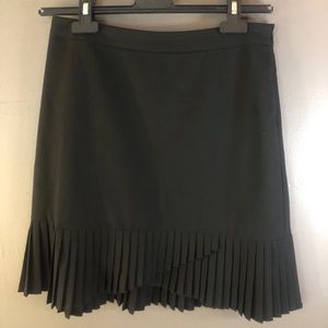 💛 The Limited Skirt 💛